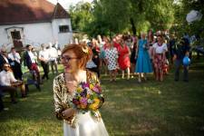 Laura TANGRE - LAURA TANGRE